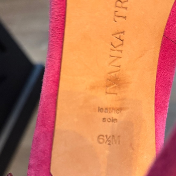 Ivanka Trump Fuchsia Suede Heels - Picture 7 of 7